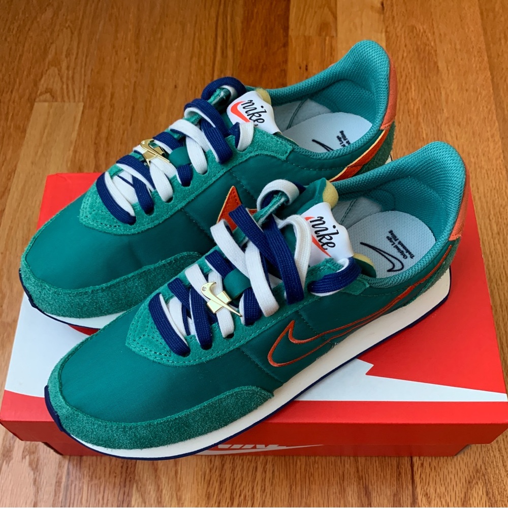Nike Waffle Trainer 2 - US Men 8.5 - Brand New